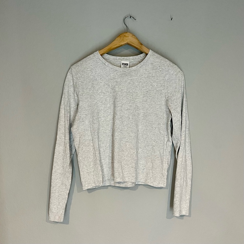Victoria’s Secret Woman’s size Medium long sleeve grey top NWT